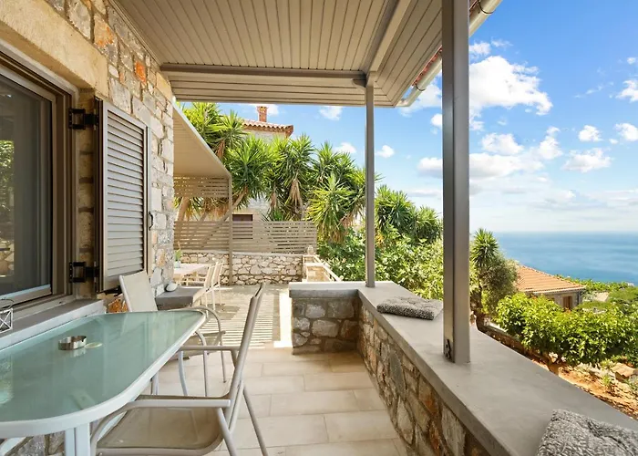 Tonia's Neokhorion (Messenia)